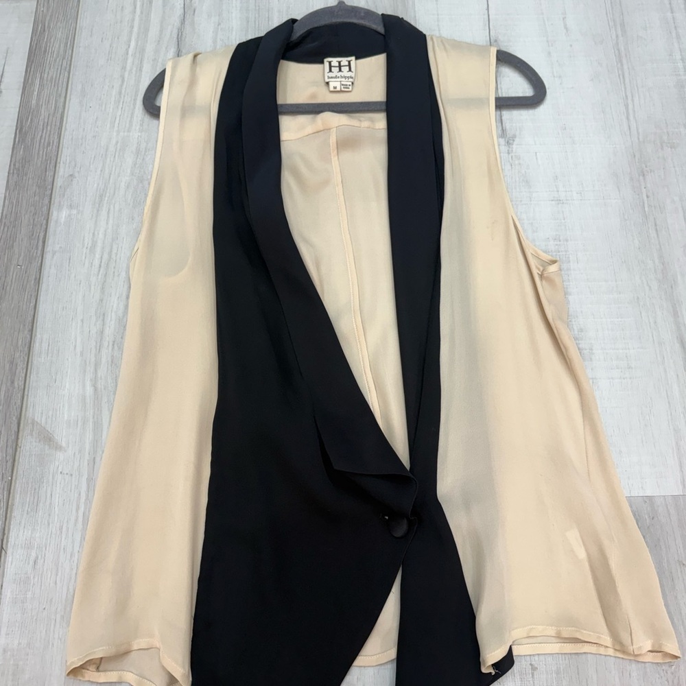 Haute Hippie Silk Sleeveless Black and Cream Vest Blouse - Picture 2 of 5